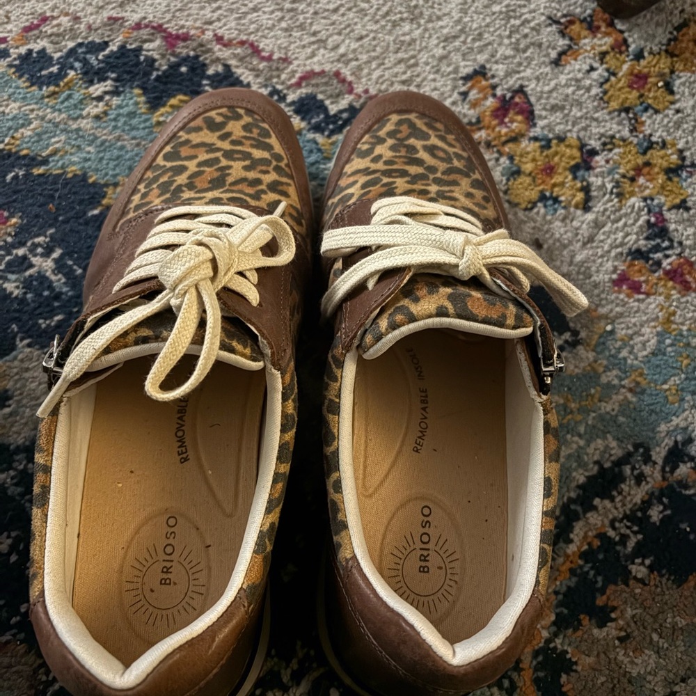 BrioSO Leopard Print Lace-Up Sneakers in Brown and Tan